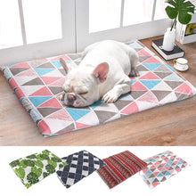 Load image into Gallery viewer, Soft Pet Dog Blanket Puppy Dog Cat Bed Mat Warm Printed Dog Blanket Mattress Sofa Cushion Washable For Small Medium Large Dogs